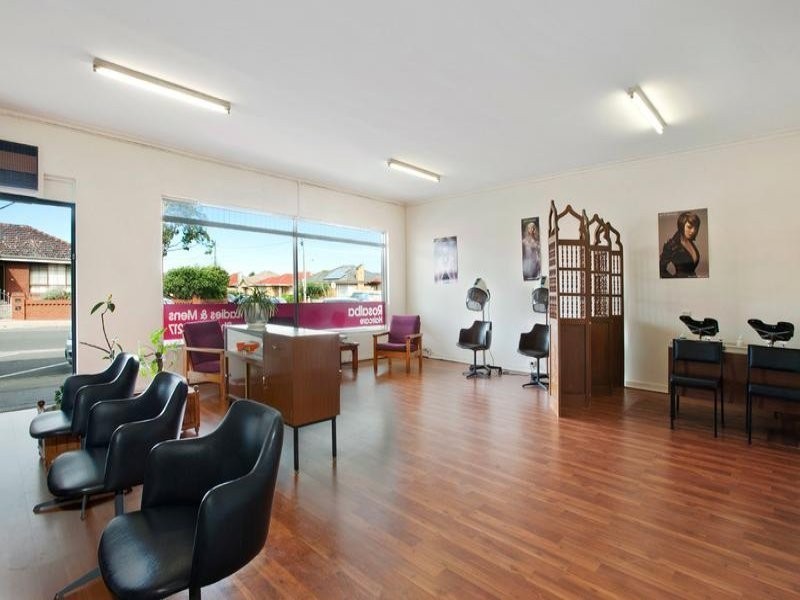 59 McNamara Avenue, Airport West VIC 3042