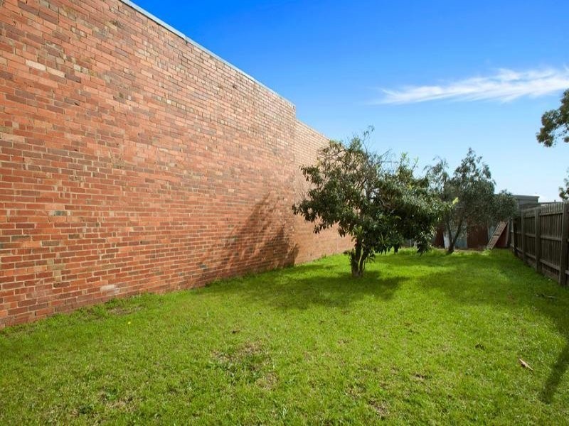 59 McNamara Avenue, Airport West VIC 3042