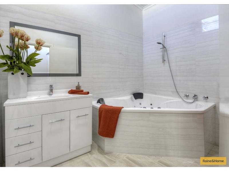 9/339 Flemington Road, North Melbourne VIC 3051