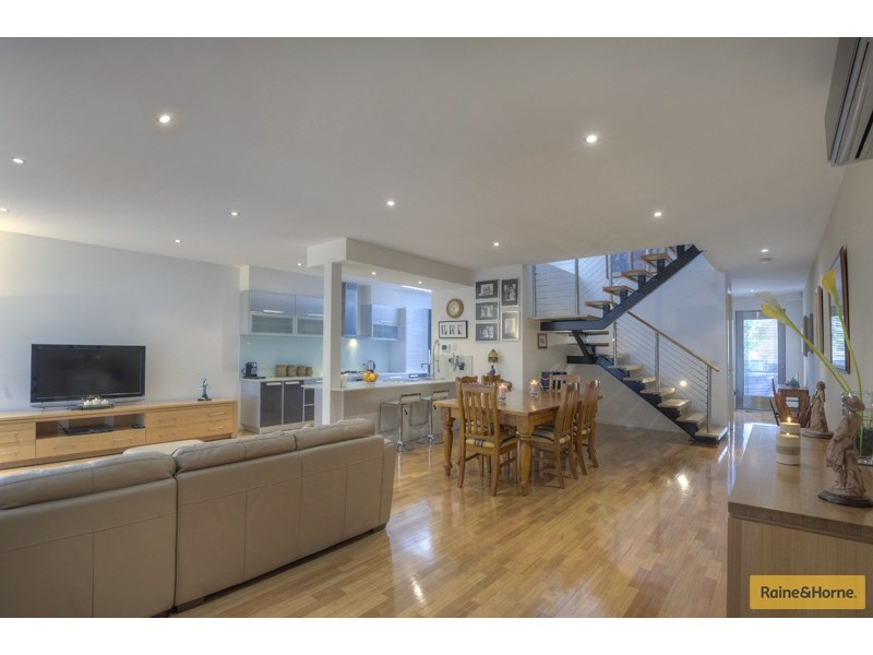 13 Waterside Place, Maribyrnong VIC 3032