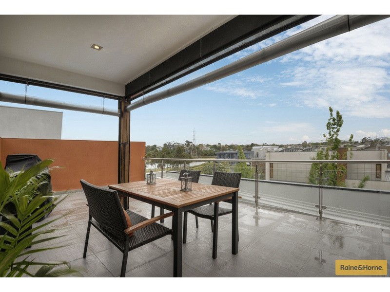 13 Waterside Place, Maribyrnong VIC 3032