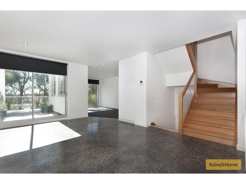 6 The Grand, Maribyrnong VIC 3032