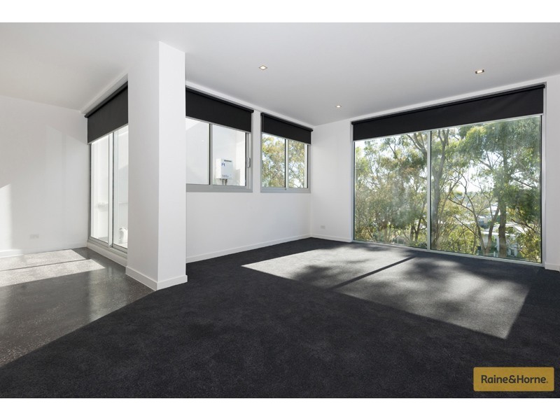 6 The Grand, Maribyrnong VIC 3032