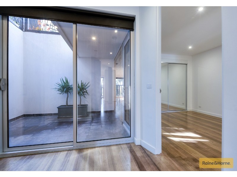 6 The Grand, Maribyrnong VIC 3032