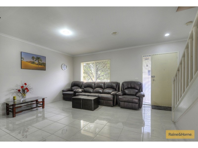 6 Smorgon Square, Kensington VIC 3031