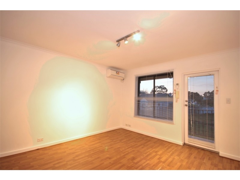 14/9 Churchill Avenue, Maidstone VIC 3012