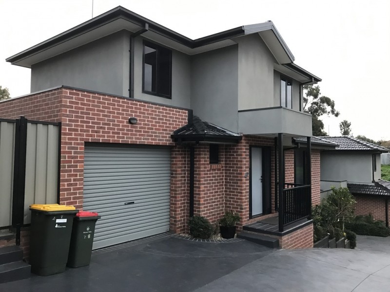 2/7 Donald Avenue, Essendon VIC 3040