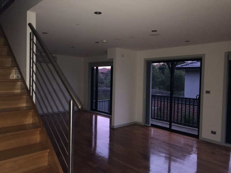 2/7 Donald Avenue, Essendon VIC 3040