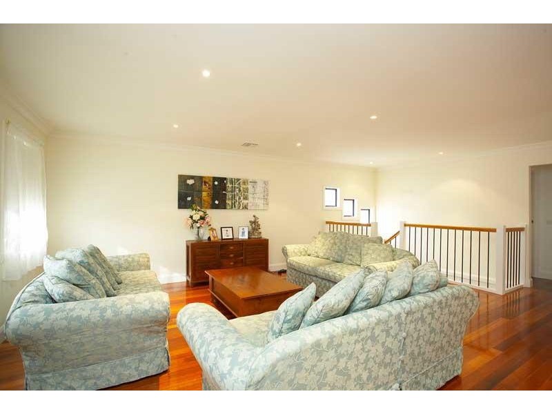 18 Taylor Avenue, Maribyrnong VIC 3032