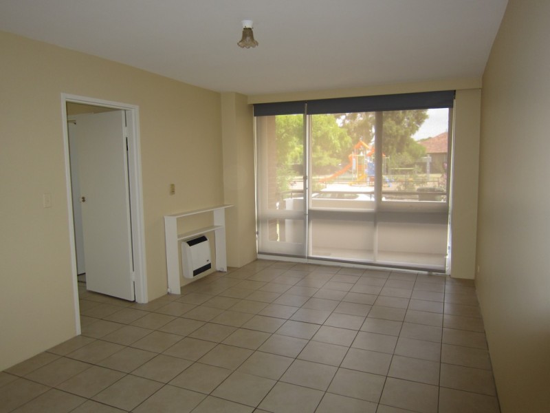 4/209 Maribyrnong Road, Ascot Vale VIC 3032