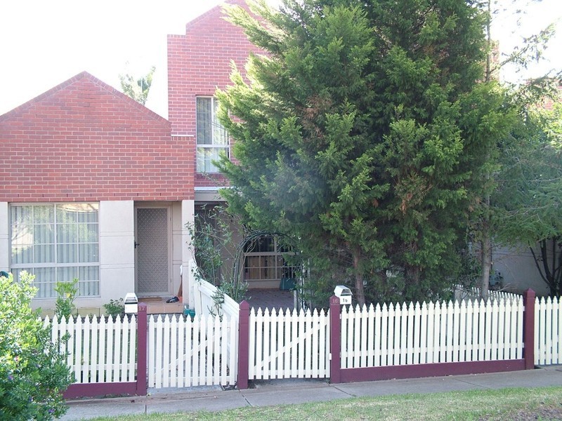 16/2A Cameron Street, Essendon VIC 3040