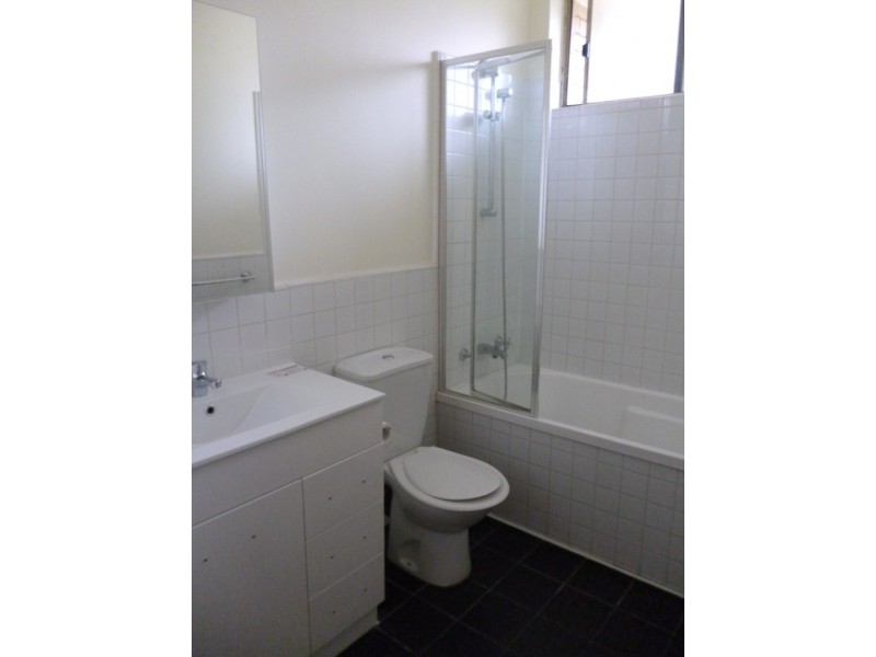 2/188 The Parade, Ascot Vale VIC 3032