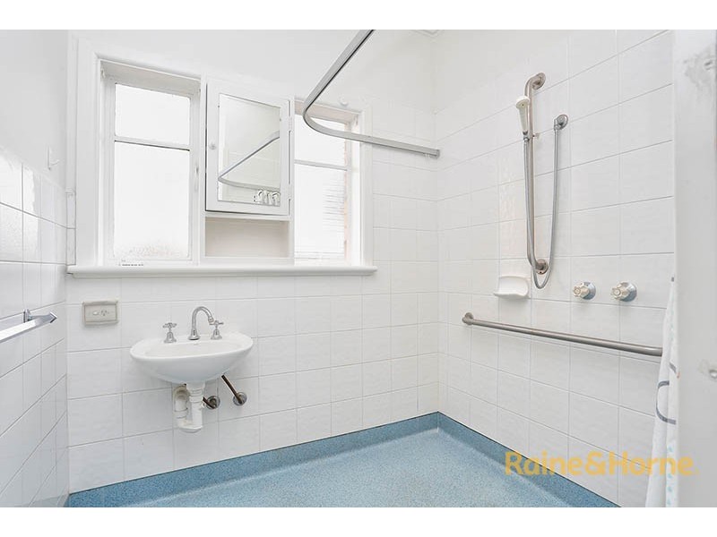10 Warrs Road, Maribyrnong VIC 3032
