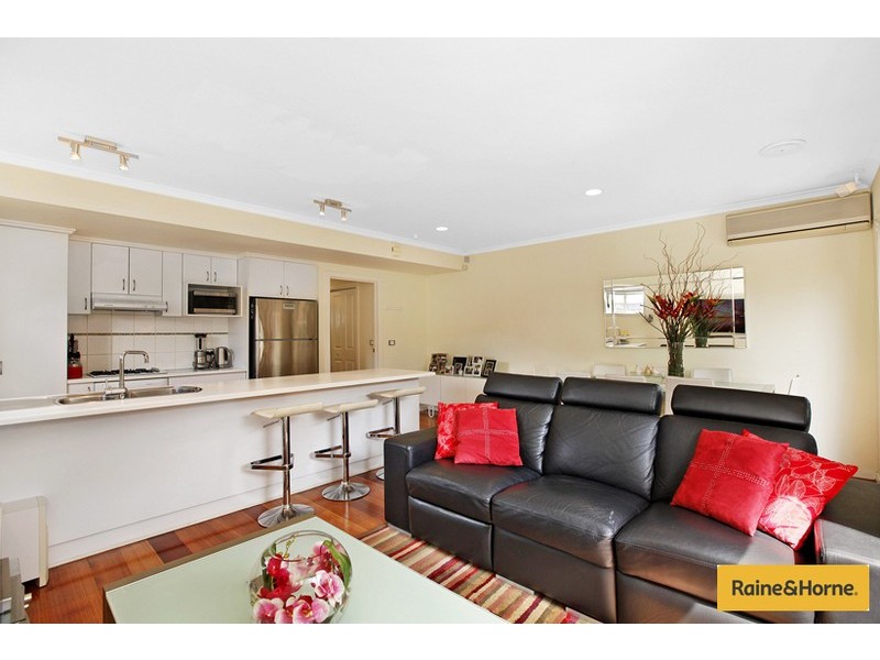 2 Navy Close, Maribyrnong VIC 3032