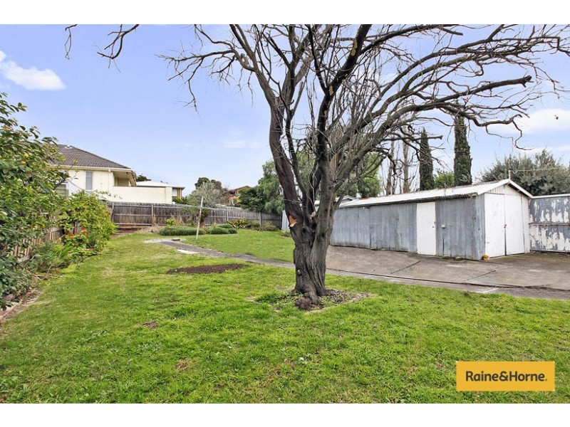 5 Alameda Avenue, Maribyrnong VIC 3032