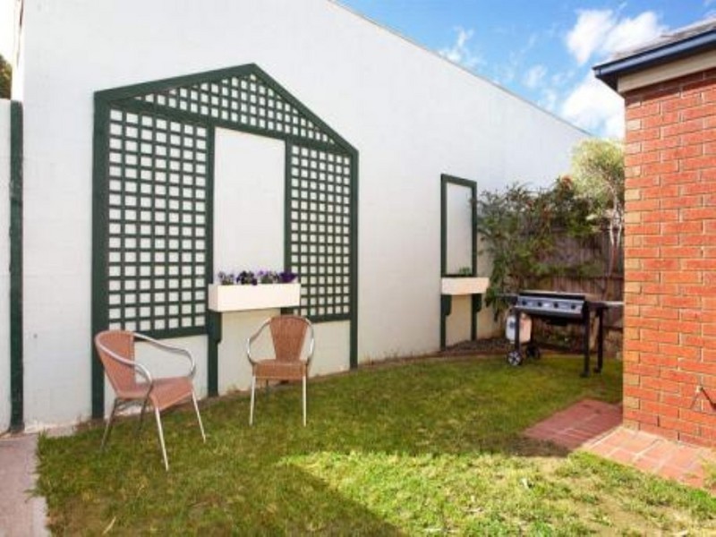 1/20 Gertz Avenue, Reservoir VIC 3073