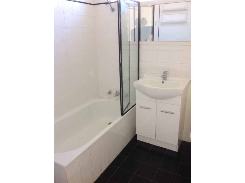 2/59 The Esplanade, Maribyrnong VIC 3032