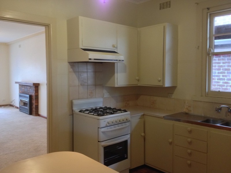 96 Hoffmans Road, Essendon VIC 3040