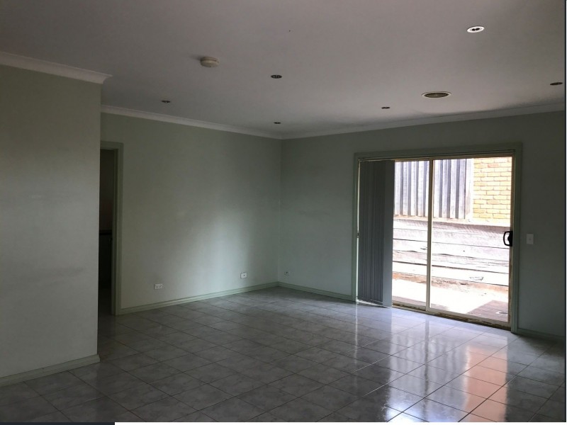 2/121 Raleigh Road, Maribyrnong VIC 3032