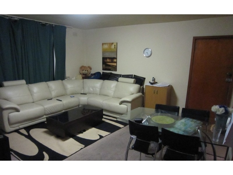 4/12 Fletcher Street, Essendon VIC 3040