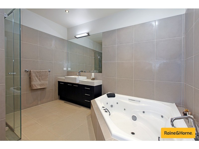 11 Ibis Place, Maribyrnong VIC 3032