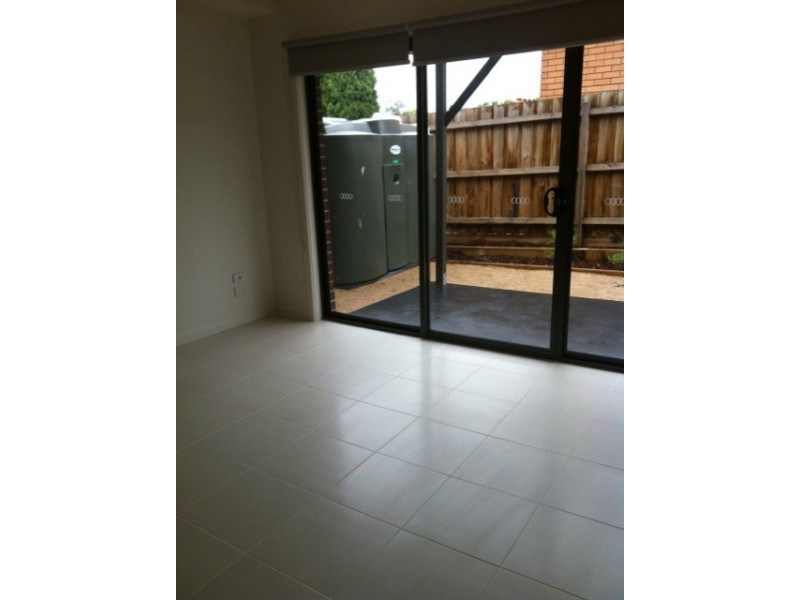 7/27-29 Miranda Road, Reservoir VIC 3073