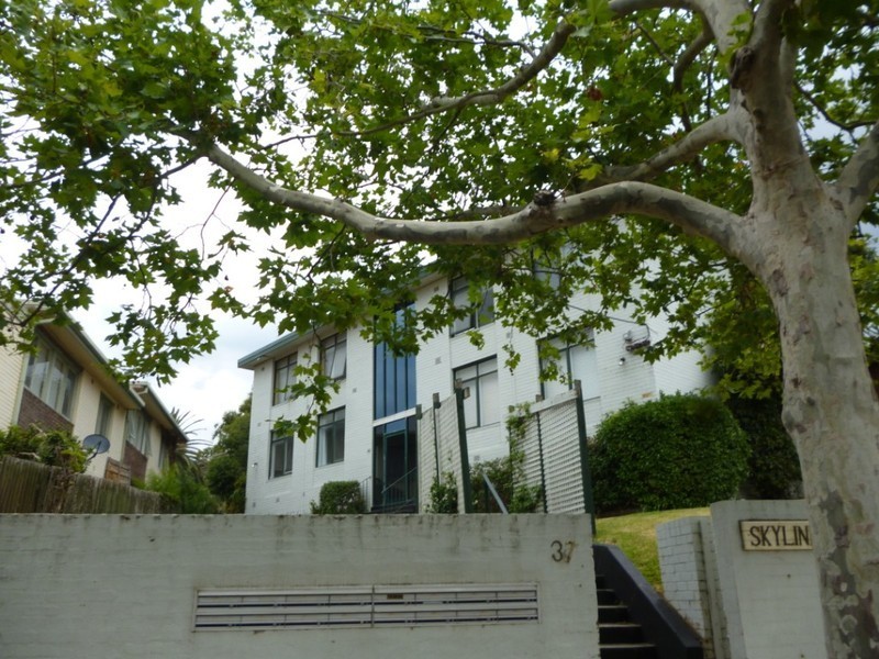 11/37 Myrnong Crescent, Ascot Vale VIC 3032