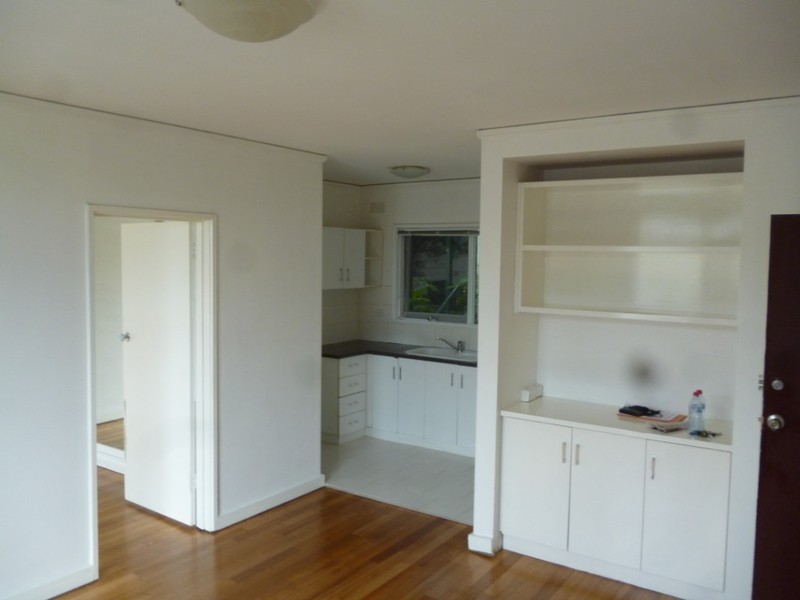 11/37 Myrnong Crescent, Ascot Vale VIC 3032