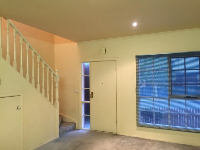 24 Calwell Street, Kensington VIC 3031