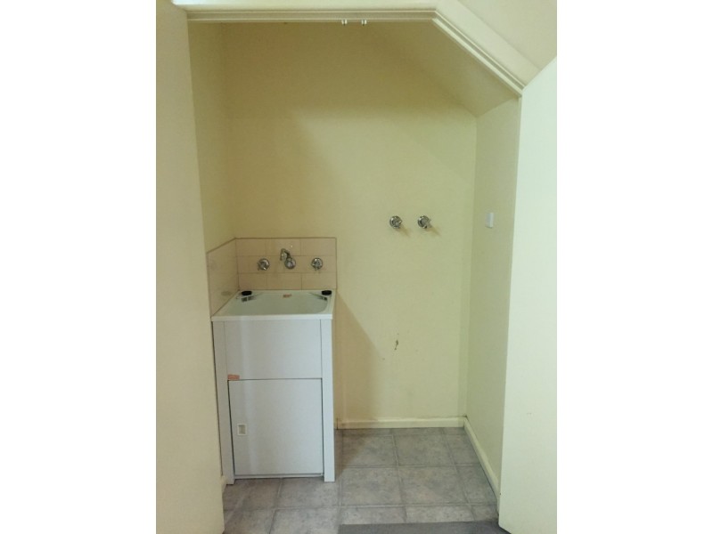 24 Calwell Street, Kensington VIC 3031