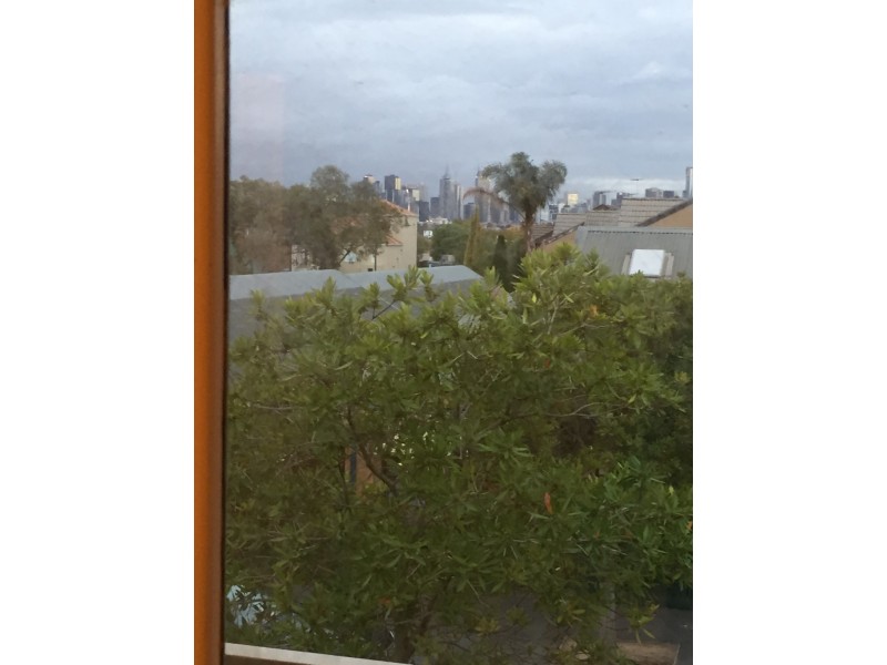 24 Calwell Street, Kensington VIC 3031