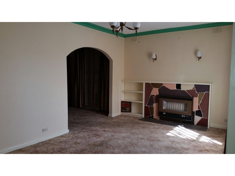 13 Curtin Avenue, Lalor VIC 3075