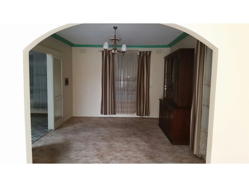 13 Curtin Avenue, Lalor VIC 3075