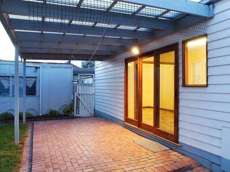 33 Fisher Street, Maidstone VIC 3012