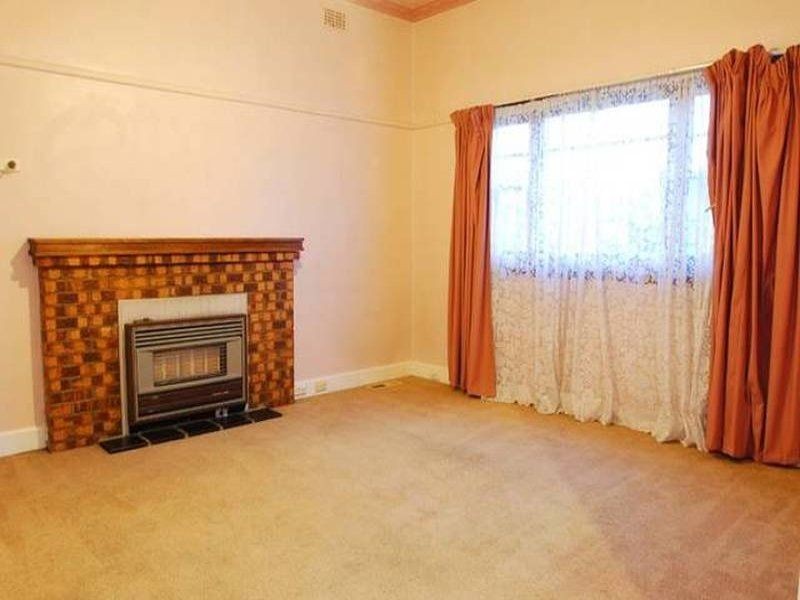 33 Fisher Street, Maidstone VIC 3012