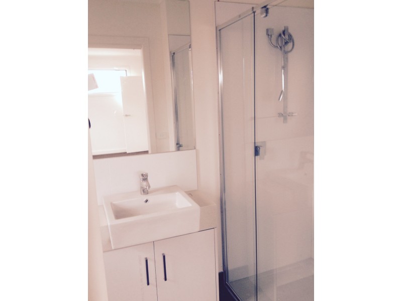 6/18-20 Northumberland Road, Sunshine North VIC 3020