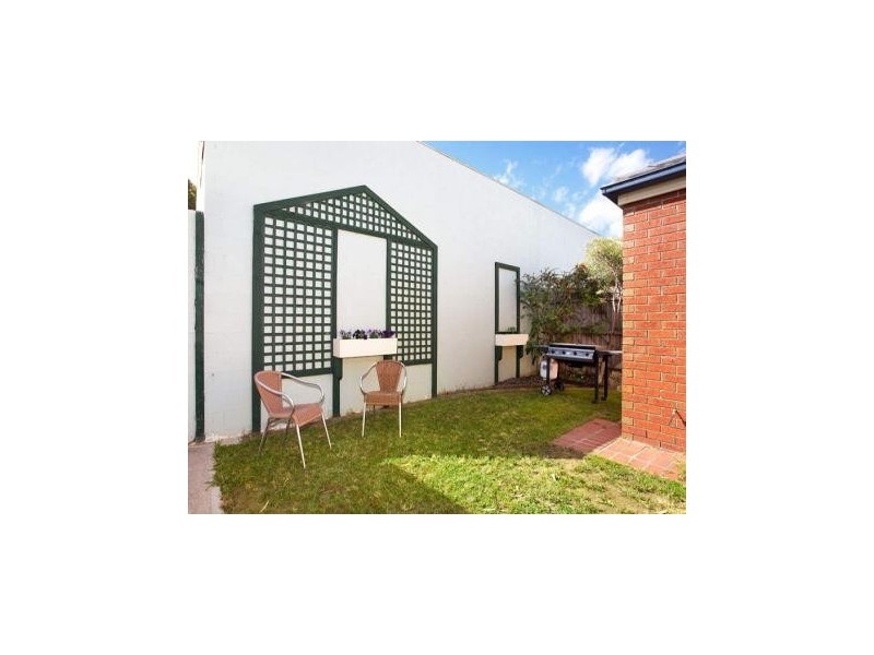 1/20 Gertz Avenue, Reservoir VIC 3073
