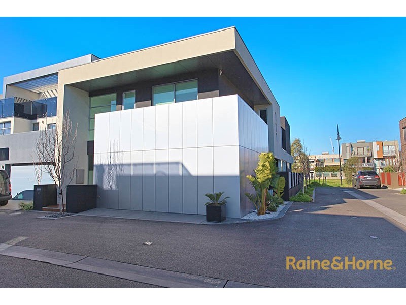 2 Pier Lane, Maribyrnong VIC 3032