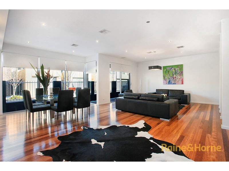 2 Pier Lane, Maribyrnong VIC 3032