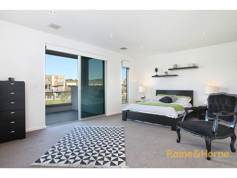 2 Pier Lane, Maribyrnong VIC 3032