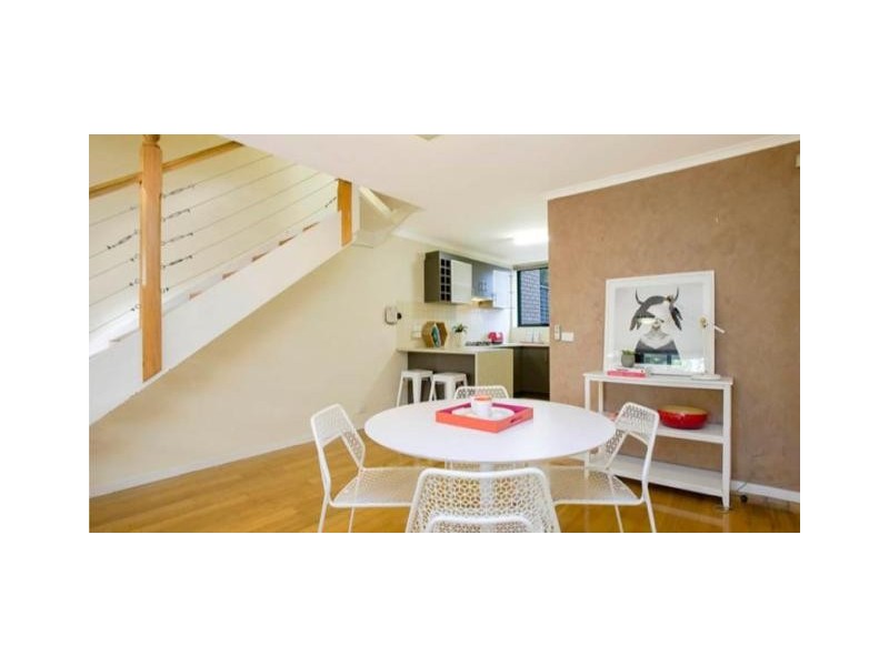10/160 Ascot Vale Road, Flemington VIC 3031