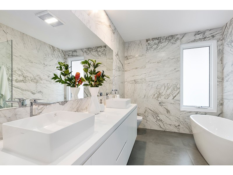 96 The Parade, Ascot Vale VIC 3032