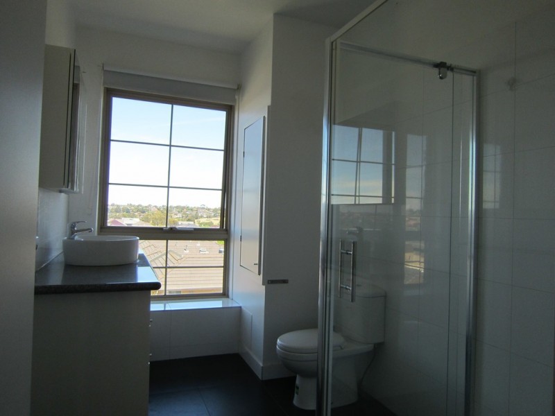 305/7 Ordnance Reserve, Maribyrnong VIC 3032