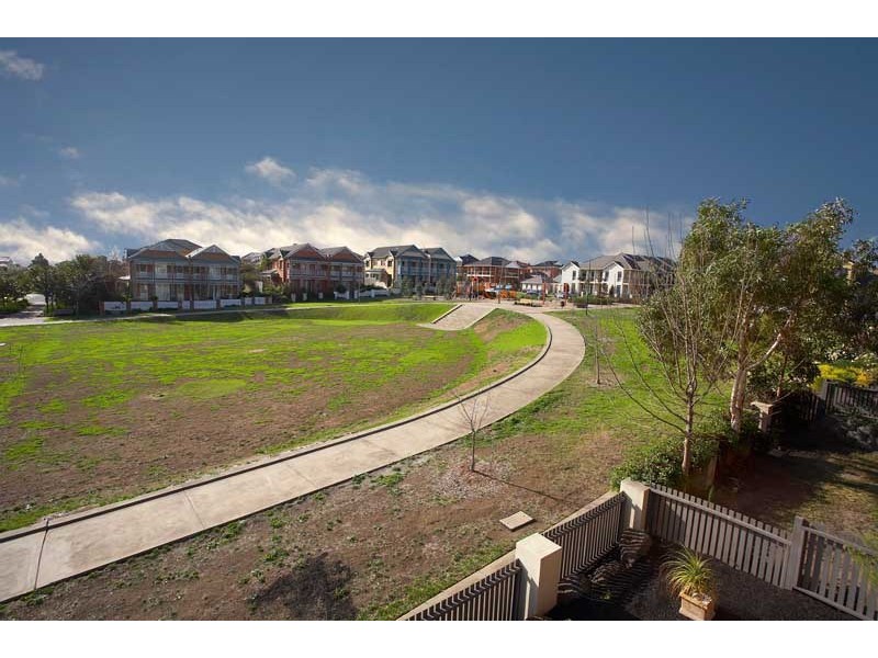 11 Frangipani Lane, Maribyrnong VIC 3032