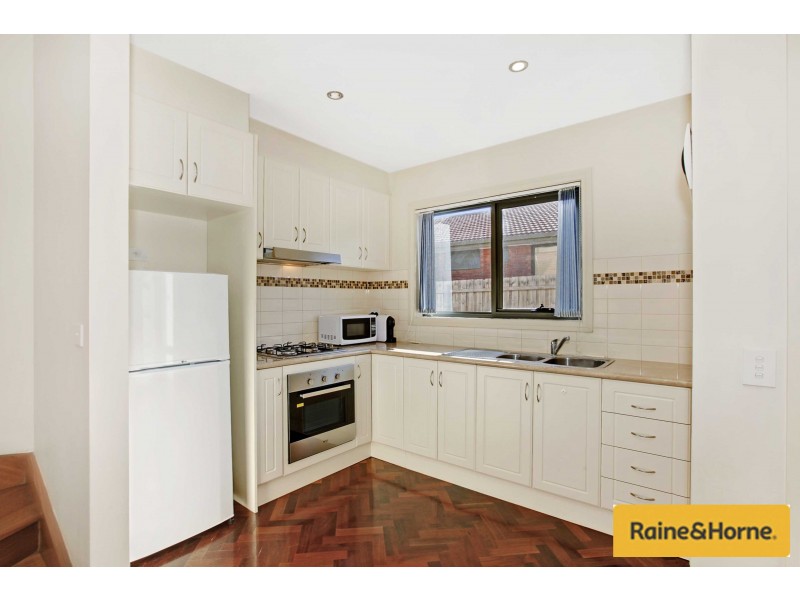 2/43 Chaleyer Street, Reservoir VIC 3073