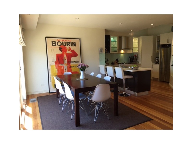 2/129 Raleigh Road, Maribyrnong VIC 3032