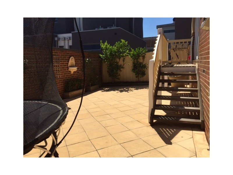 2/129 Raleigh Road, Maribyrnong VIC 3032