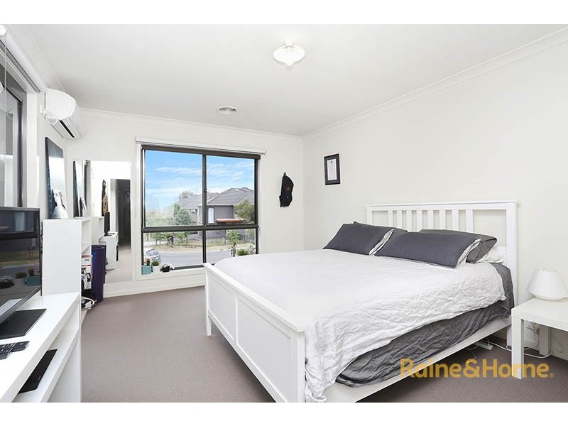 14 Grevillea Circuit, Maidstone VIC 3012