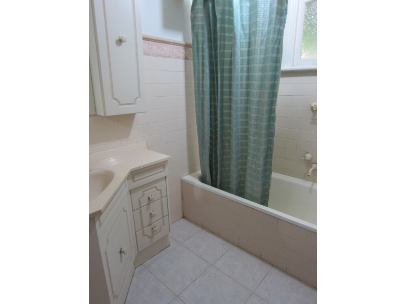 8 Rowe Street, Maribyrnong VIC 3032