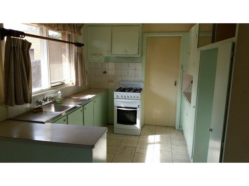 4 Ian Crescent, Airport West VIC 3042